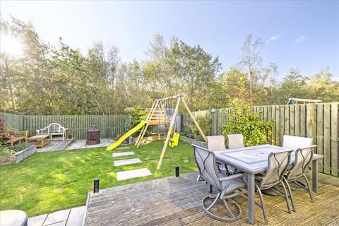 4 bedroom detached house for sale, 7 Shiel Hall Crescent, Rosewell, EH24
