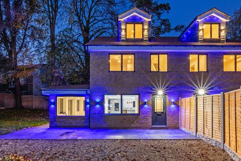 4 bedroom semi-detached house for sale, North Hill Close, Winchester SO22
