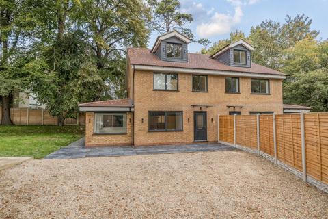 undefined, North Hill Close, Winchester SO22