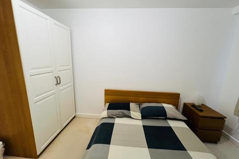 3 bedroom flat to rent, Forum House, Wembley HA9