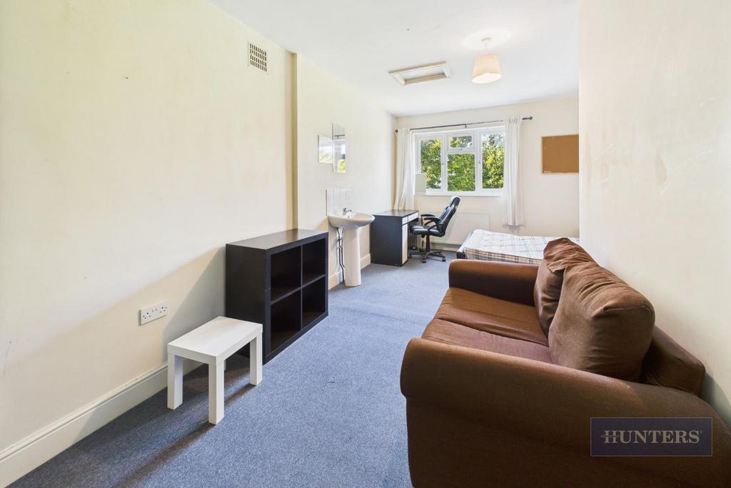 CAM05152 G0-PR0141-STILL016.jpg