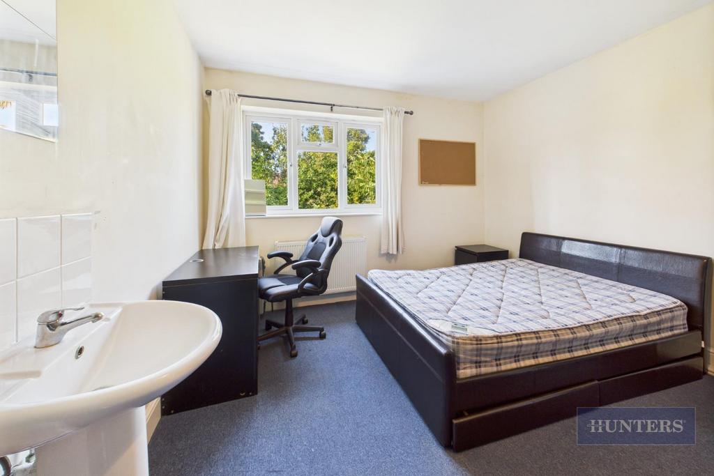 CAM05152 G0-PR0141-STILL013.jpg