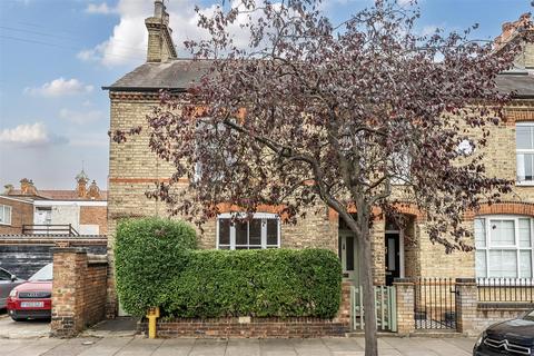 Bower Street, Bedford