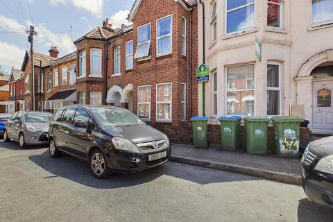 5 bedroom house to rent, Rigby Road, Southampton