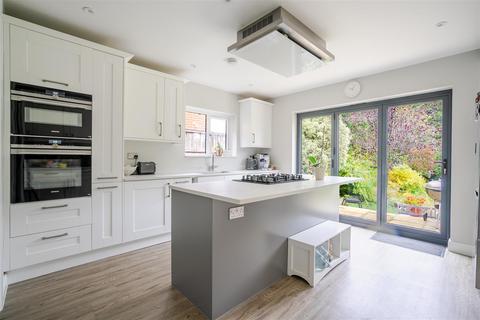 3 bedroom detached bungalow for sale, Locks Ride, Ascot