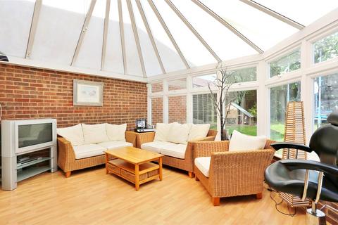 undefined, Sussex Road, Erith, Kent, DA8