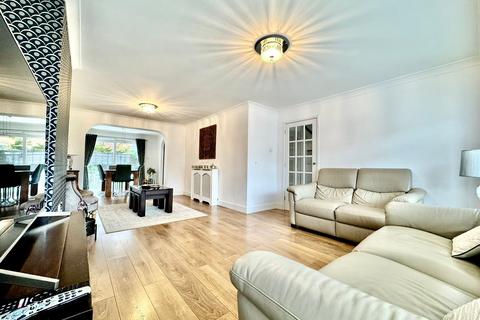 Berkshire Drive, Tilehurst, Reading, RG31