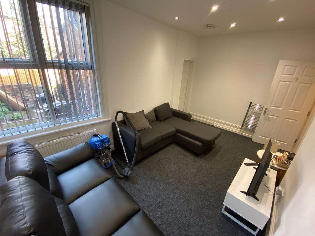 A modern and inviting living room featuring con...