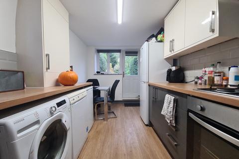 5 bedroom house to rent, Richmond Mount, Leeds LS6