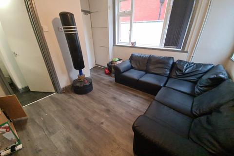 5 bedroom house to rent, Richmond Mount, Leeds LS6