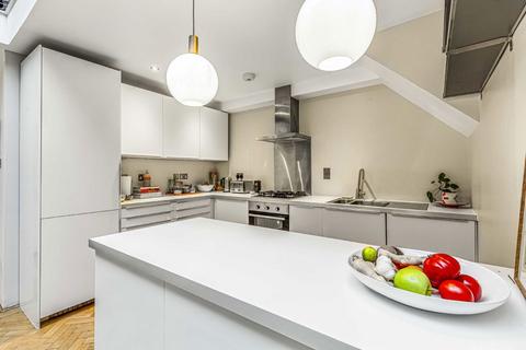 2 bedroom flat for sale, Institute Place, London E8