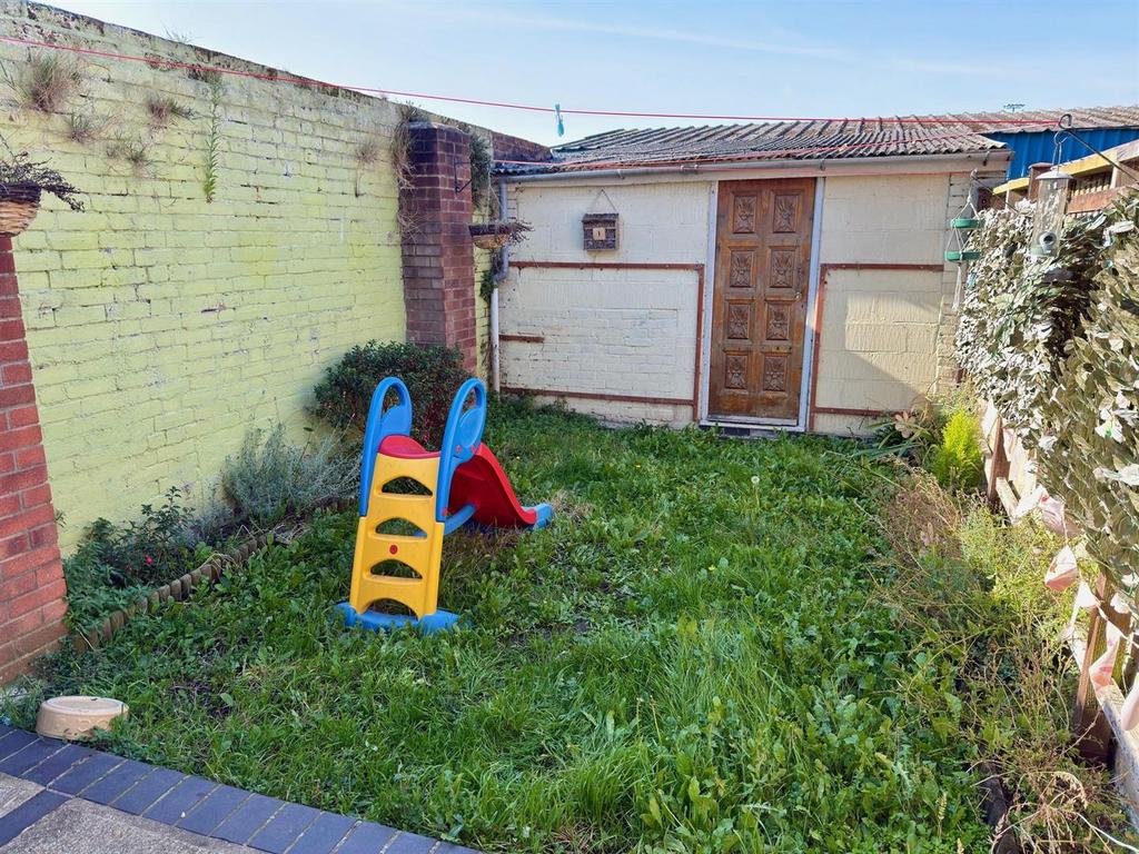 GARDEN.jpg