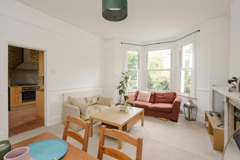undefined, Woodside, London SW19
