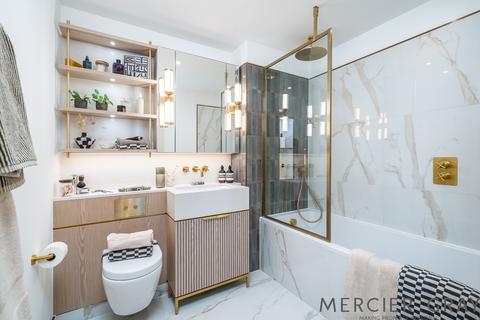 3 bedroom flat for sale, Chalk Farm Road, London NW1