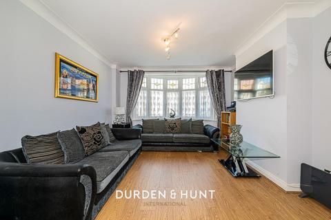 undefined, Flora Gardens, Chadwell Heath, RM6