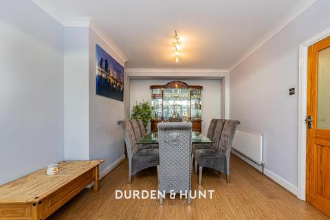 undefined, Flora Gardens, Chadwell Heath, RM6