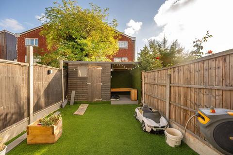 undefined, Skelley Road, Stratford, London, E15