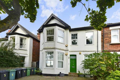 3 bedroom flat for sale, Westbere Road, London NW2