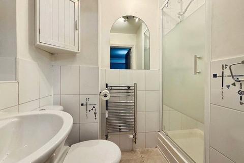 undefined, Upper Park Road, Surrey GU15