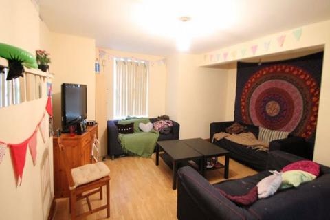 6 bedroom house to rent, Brudenell Road, Leeds LS6