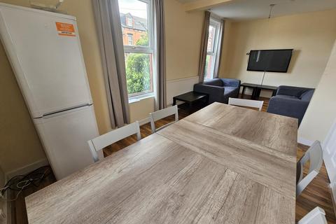 6 bedroom house to rent, 4a Brudenell Grove, Leeds LS6