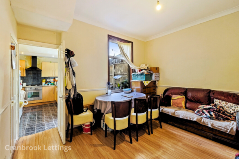 3 bedroom terraced house for sale, Gillett Avenue, E6