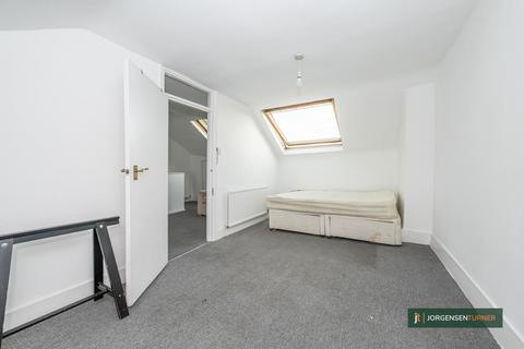 undefined, Uxbridge Road, Shepherds Bush, London