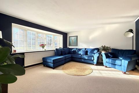 4 bedroom detached house for sale, Elm Road, Faringdon, SN7