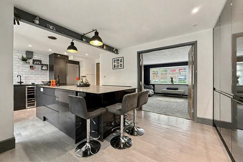 4 bedroom detached house for sale, Elm Road, Faringdon, SN7