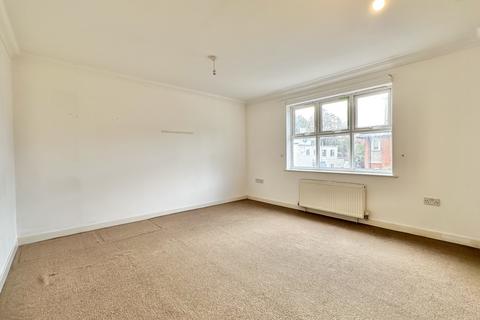 2 bedroom flat for sale, Heathcote Road, Bournemouth BH5