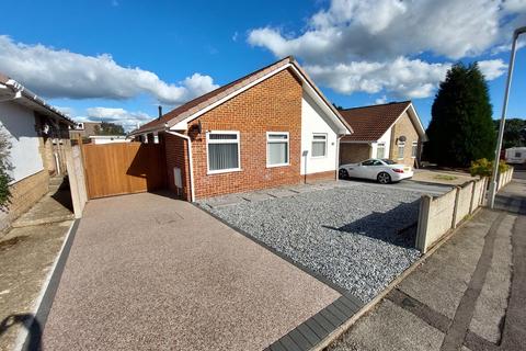 3 bedroom detached bungalow for sale, Woodgreen Drive