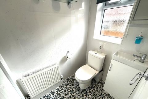 3 bedroom detached bungalow for sale, Woodgreen Drive