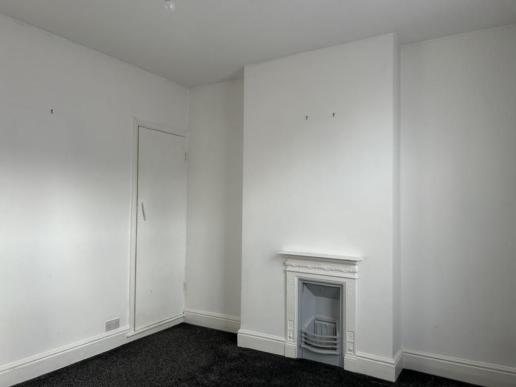 Main bedroom 2