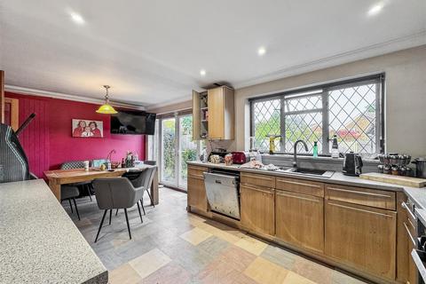 3 bedroom semi-detached house for sale, Boxalls Grove, Aldershot