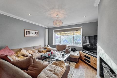 3 bedroom semi-detached house for sale, Boxalls Grove, Aldershot
