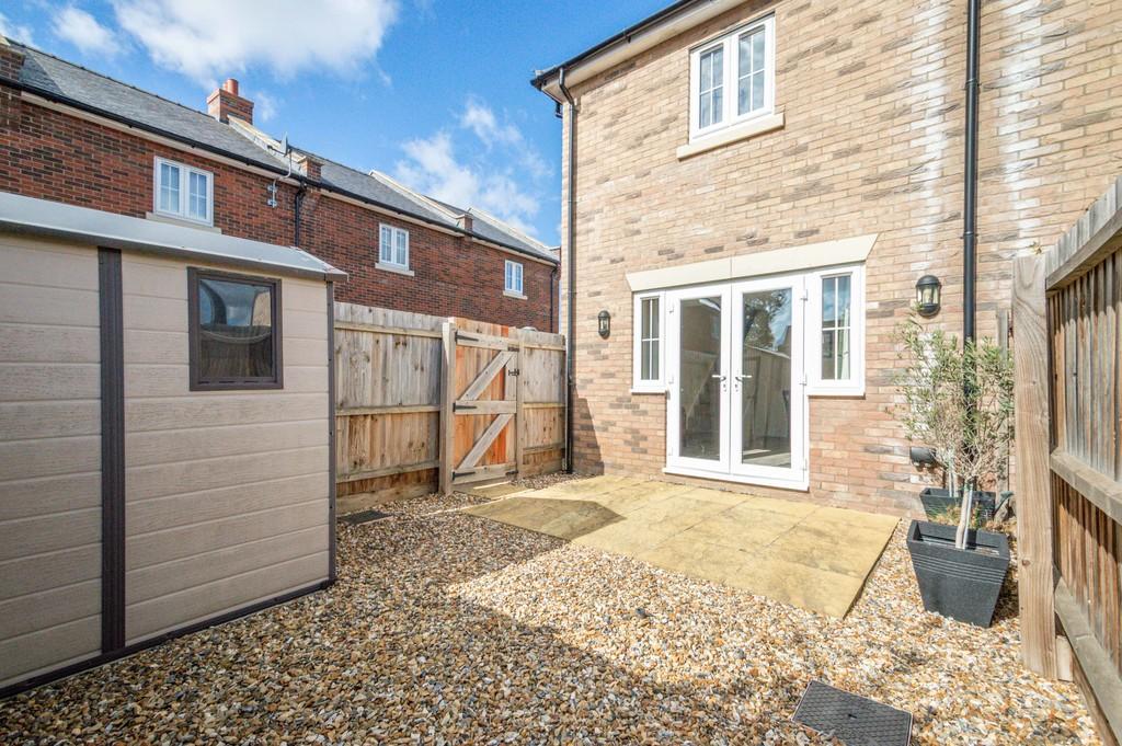 8 Griffin Gardens-13
