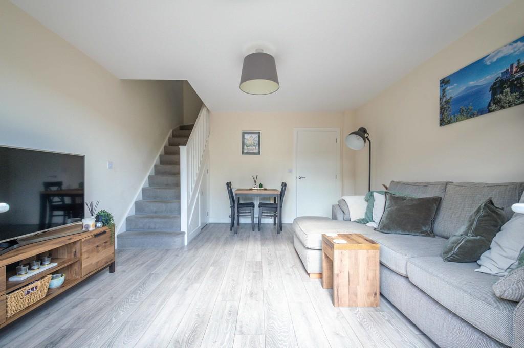 8 Griffin Gardens-06