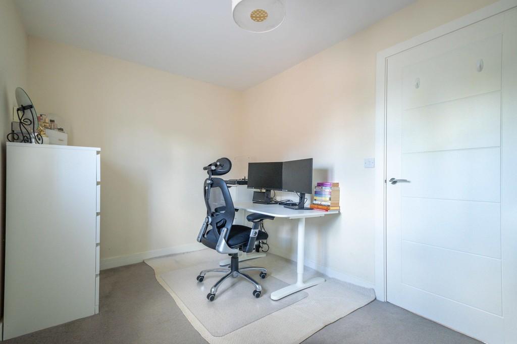 8 Griffin Gardens-10