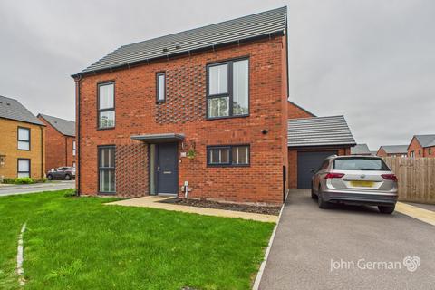 3 bedroom detached house for sale, Friesian Way, Uttoxeter