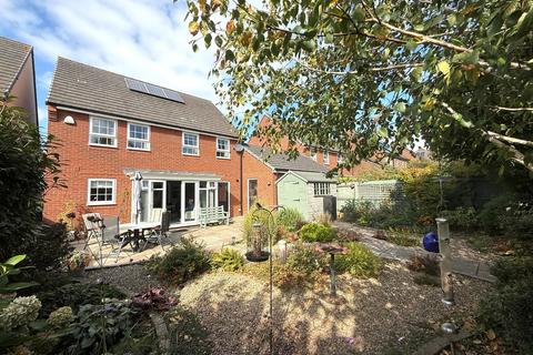 4 bedroom detached house for sale, Veysey Close, Exeter