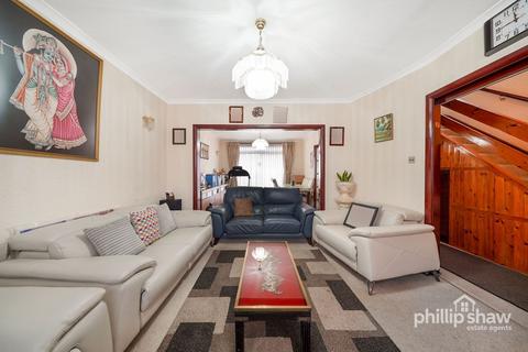 4 bedroom semi-detached house for sale, Westfield Drive, Harrow, HA3