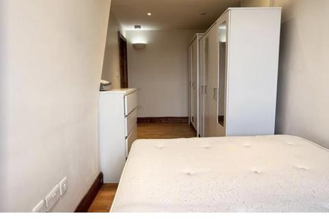 1 bedroom flat to rent, Montana Road, London