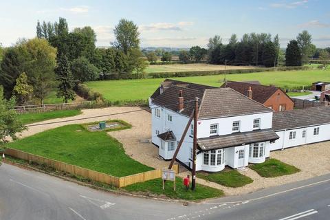 4 bedroom detached house for sale, Station Road, North Kelsey Moor