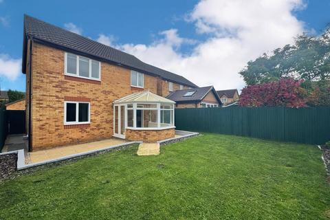 4 bedroom detached house for sale, Nicholls Close, Barton-Le-Clay MK45