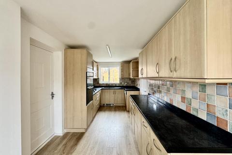 4 bedroom detached house for sale, Nicholls Close, Barton-Le-Clay MK45