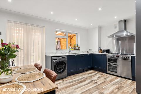 undefined, River Avenue, Hoddesdon EN11