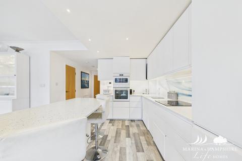 3 bedroom apartment for sale, Oyster Quay, Portsmouth PO6