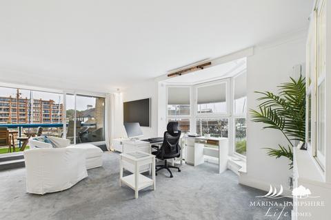 3 bedroom apartment for sale, Oyster Quay, Portsmouth PO6