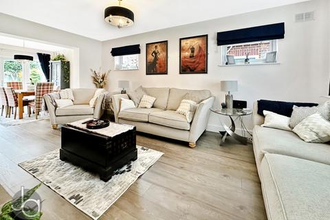 4 bedroom detached bungalow for sale, The Commons, Colchester