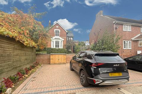 4 bedroom detached house for sale, St. Julian Grove, Colchester